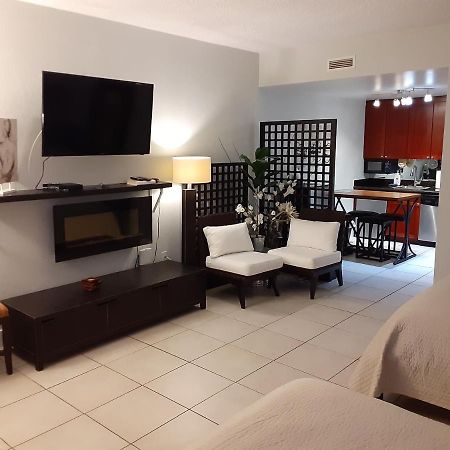 Riverview, Studio 507, Beach Steps Away!+Pool+Wifi Ruskin Eksteriør billede
