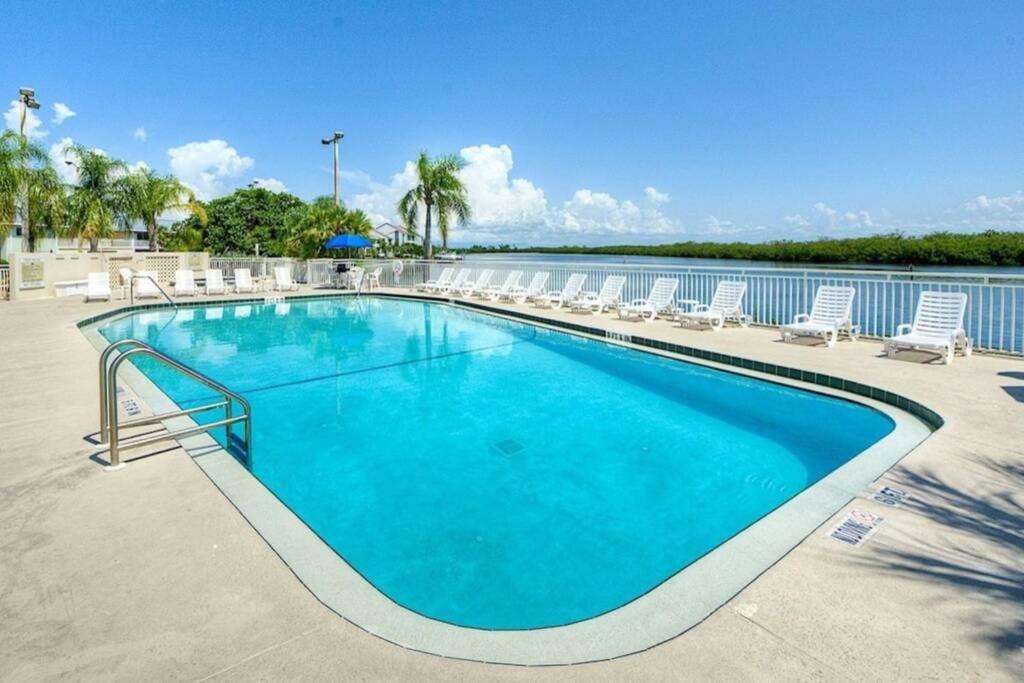 Riverview, Studio 507, Beach Steps Away!+Pool+Wifi Ruskin Eksteriør billede