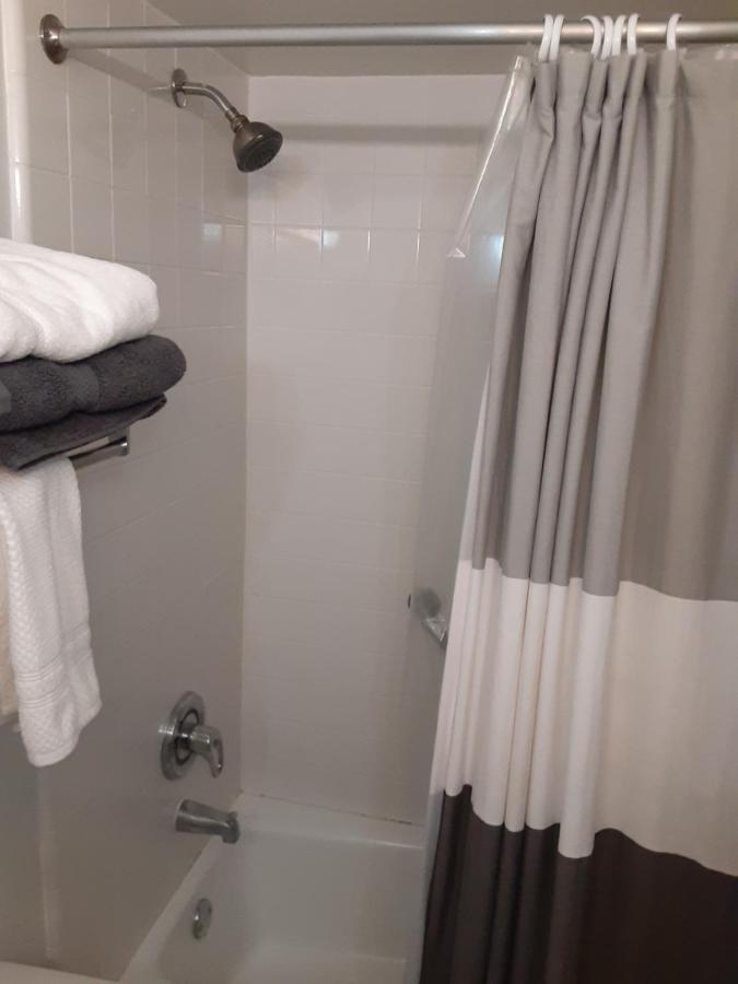 Riverview, Studio 507, Beach Steps Away!+Pool+Wifi Ruskin Eksteriør billede